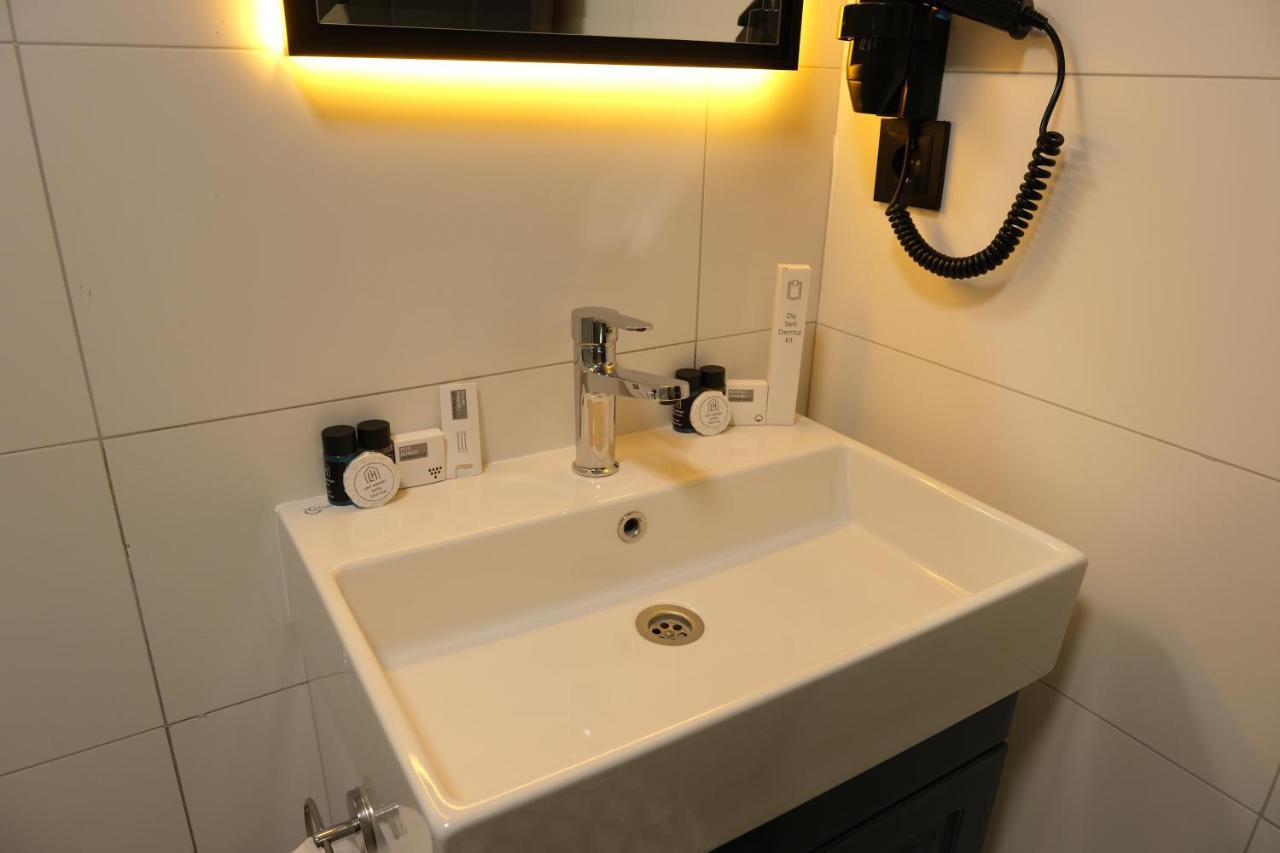Park Hotel & Private Transportation Istanbul Airport-By Loft Arnavutkoy Luaran gambar